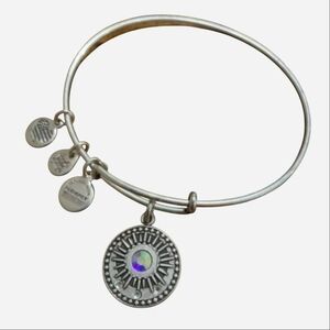 Midnight Sun Bangle